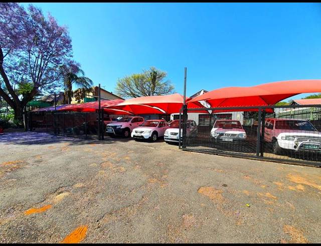 4 BEDROOM HOUSE FOR SALE IN SINOVILLE